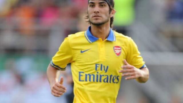 339144_sebastian_perez_arsenal_.jpg