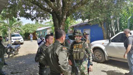 Confirman disparos e intento de quema de vehículos por presunto paro armado en Bajo Cauca
Confirman disparos e intento de quema de vehículos por presunto paro armado en Bajo Cauca