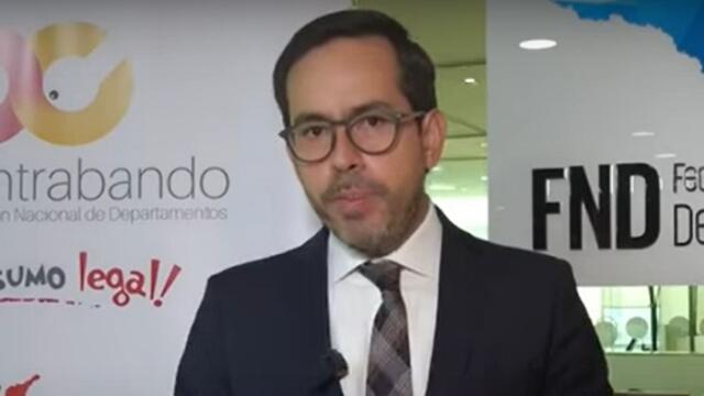 Director de la DIAN haría parte de una de las firmas que aspira ganar contrato para operar el RUNT Director de la DIAN haría parte de una de las firmas que aspira ganar contrato para operar el RUNT