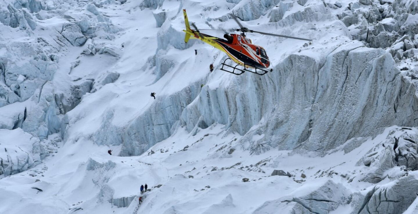 NEPAL-EVEREST-MOUNTAINEERING