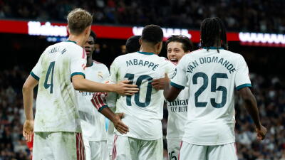 Jugadores del Real Madrid celebrando tras marcar.