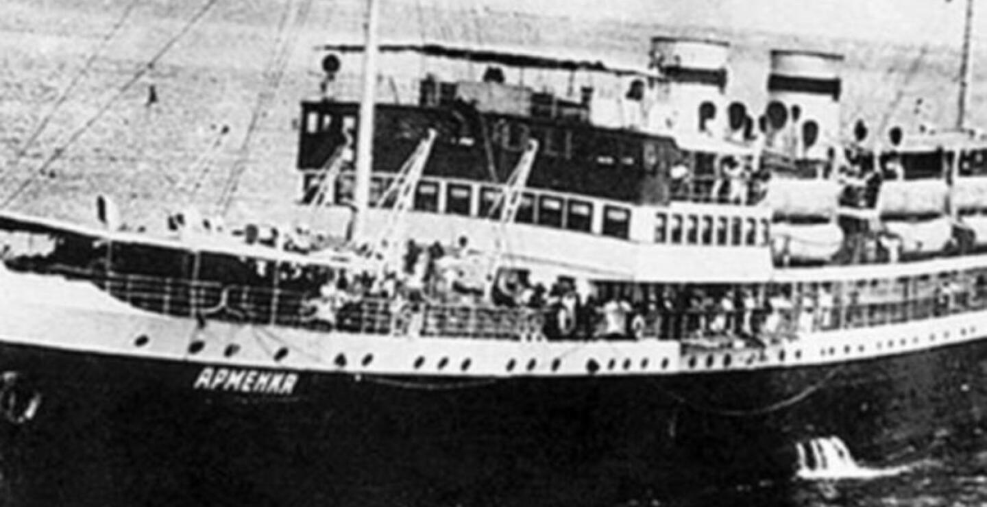 361815_Titanic soviético. Foto: Twitter @rosavientos