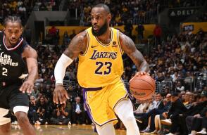 LeBron James, jugador de Los Ángeles Lakers vs. Los Ángeles Clippers, en la NBA LeBron James, jugador de Los Ángeles Lakers vs. Los Ángeles Clippers, en la NBA