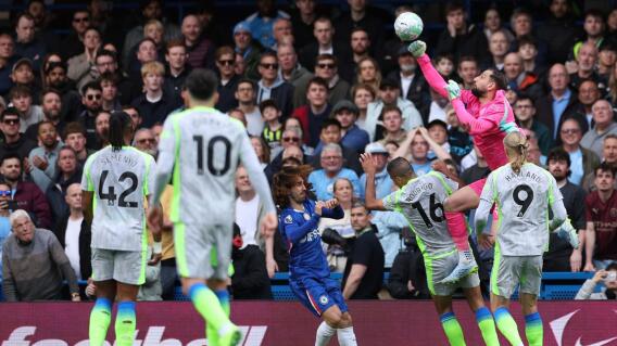 Chelsea vs. Manchester City en acción de juego en Stamford Bridge.