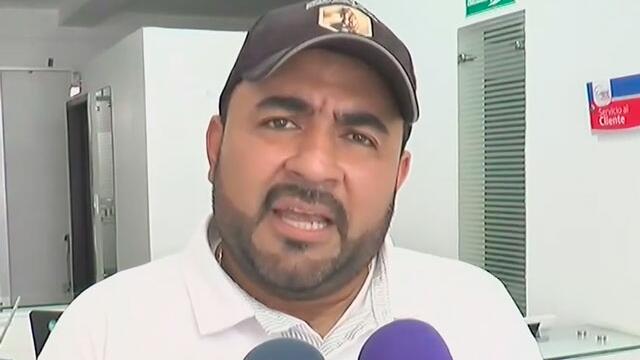 Acusan a diputado de golpear a barbero por estar supuestamente fumando marihuana Acusan a diputado de golpear a barbero por estar supuestamente fumando marihuana
