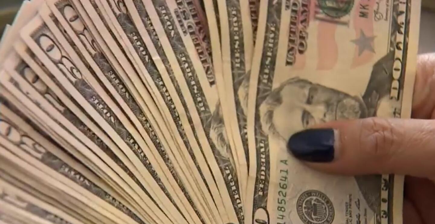 ¿Qué productos y servicios se verán afectados por la trepada en el precio del dólar?