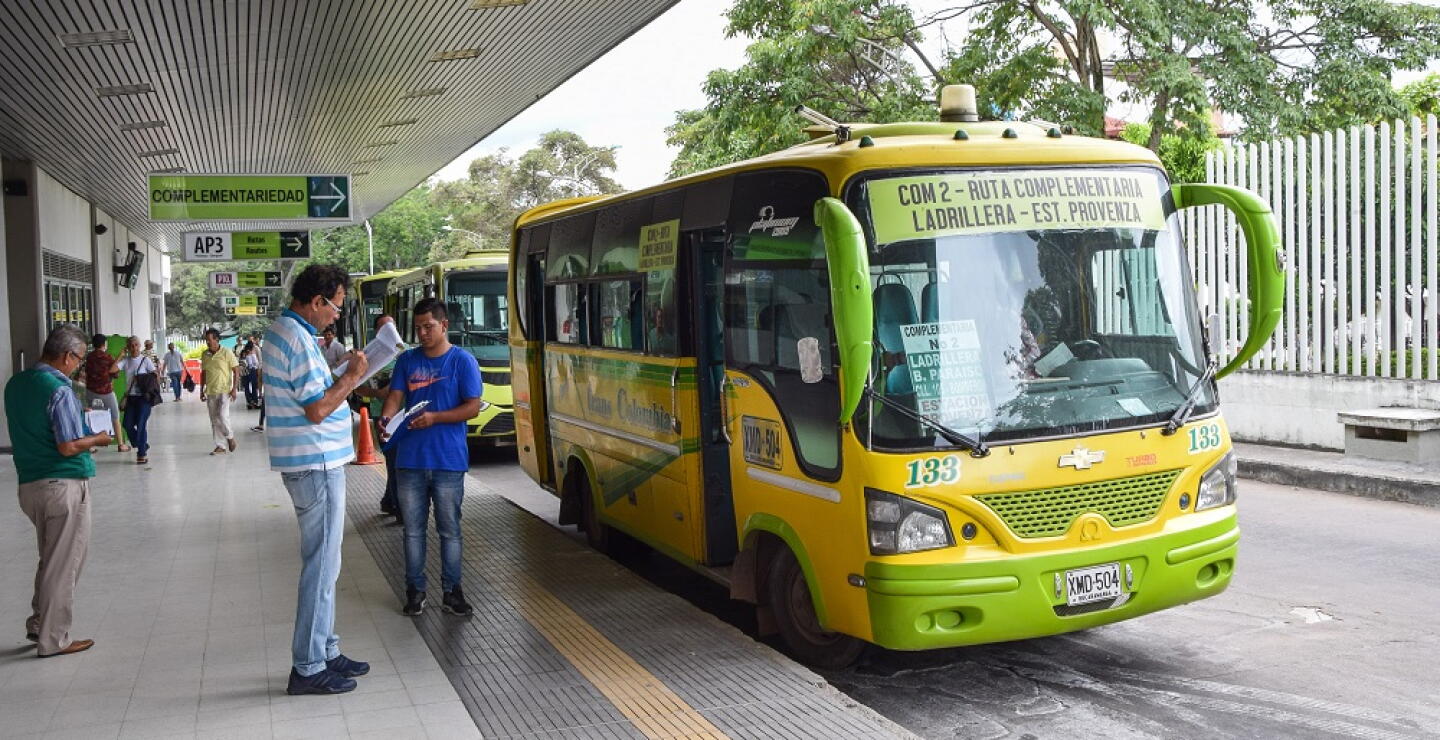 341985_BLU Radio. Buses metropolitanos de Bucaramanga / Foto: Alcaldía