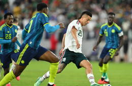 Acción de juego de la Selección Colombia frente a México en partido de preparación. 