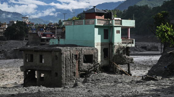 Nepal, una semana después de la tragedia: más de 5.000 personas siguen desaparecidas