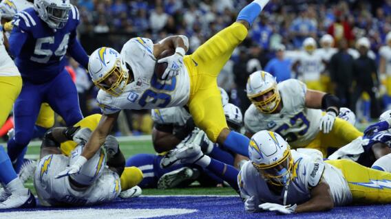 Acción de juego de Los Ángeles Chargers vs. Indianapolis Colts Acción de juego de Los Ángeles Chargers vs. Indianapolis Colts