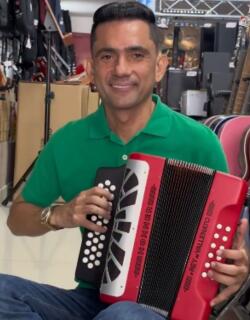 Rey del Vallenato Iván Zuleta