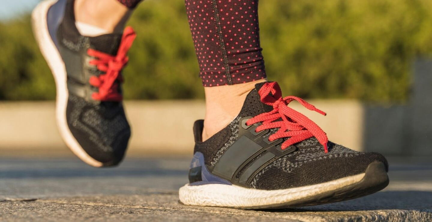 Tenis de marca o réplicas ¿Cuál comprar? 