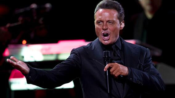 luismiguel1212.jpg luismiguel1212.jpg