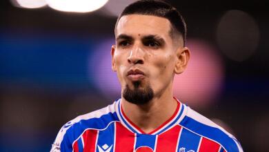 Daniel Muñoz, lateral colombiano que milita en Crystal Palace.