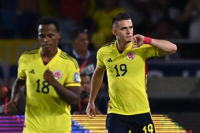 Rafael Santos Borré celebra el gol que le marcó a Venezuela en el inicio de la Eliminatoria. Rafael Santos Borré celebra el gol que le marcó a Venezuela en el inicio de la Eliminatoria.