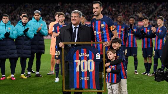 Joan Laporta junto a Sergio Busquets Joan Laporta junto a Sergio Busquets
