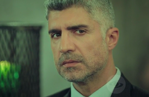 Faruk tiene una nueva discusión con Süreyya con respecto al divorcio.