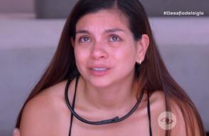 Katisuka 'le canta la tabla' a María C