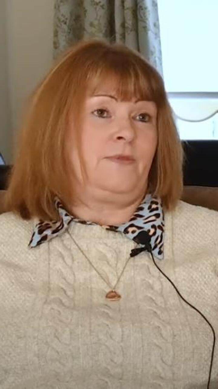 Quedó viuda, se unió a un grupo de apoyo en redes y un hombre la estafó