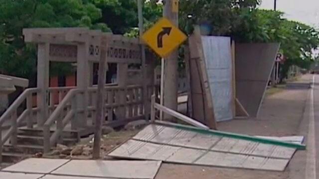 Descontento por gigantesca valla en Cartagena que impedirá a los más pobres ver al papa Francisco