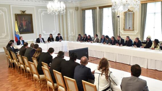 318939_BLU Radio. Taxistas - Presidente Duque / Foto: Presidencia