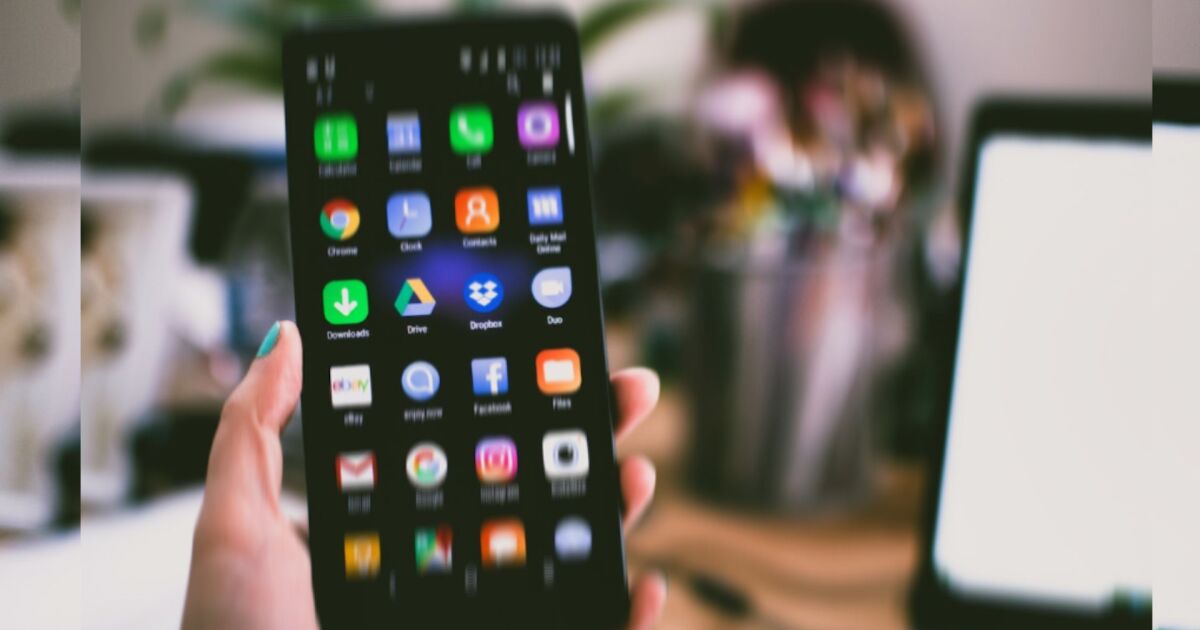 Vertigem digital: cuidado com essa consequência do uso contínuo do celular