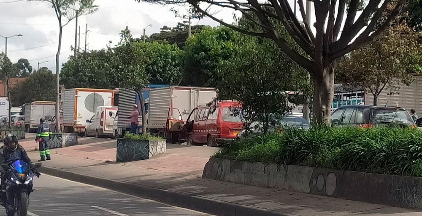 Trancón en la calle 80