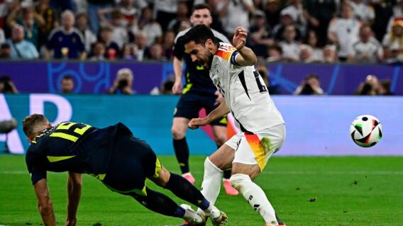 Ilkay Gundogan y Ryan Porteous Ilkay Gundogan y Ryan Porteous