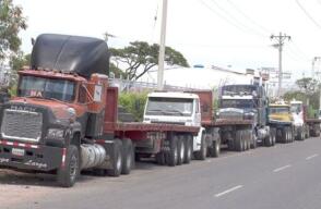 Gobierno nacional condiciona el diálogo con los camioneros a que levanten los bloqueos Gobierno nacional condiciona el diálogo con los camioneros a que levanten los bloqueos