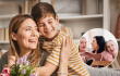 Las mejores canciones para dedicar a mamá en el Día de la madre 2025, según la IA
