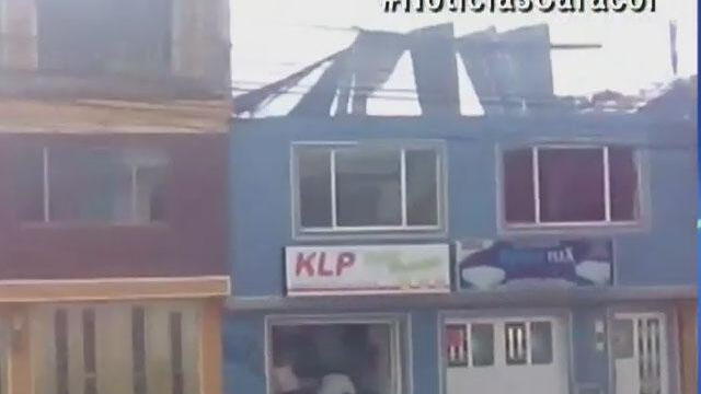 Video muestra cómo vendaval destechó varias viviendas en el sur de Bogotá