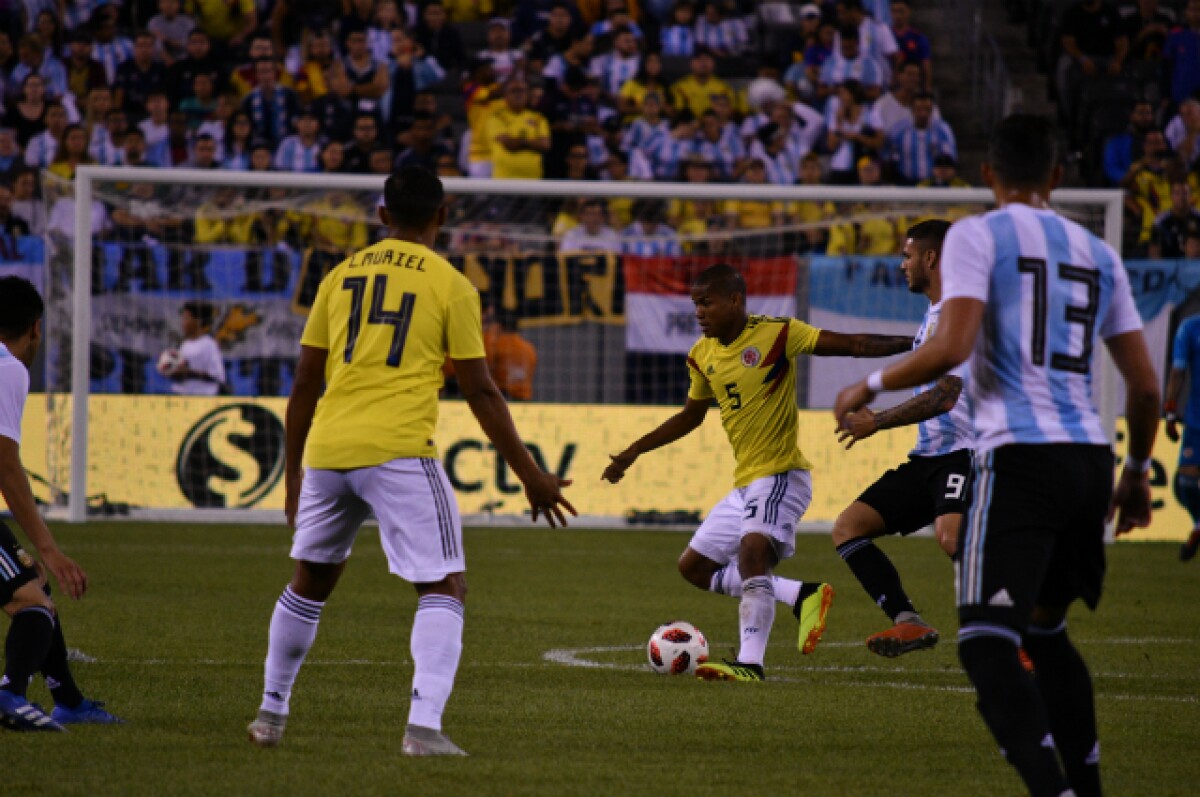 287740_wilmarbarrioscolombiavsargentina110918fcf_e.jpg