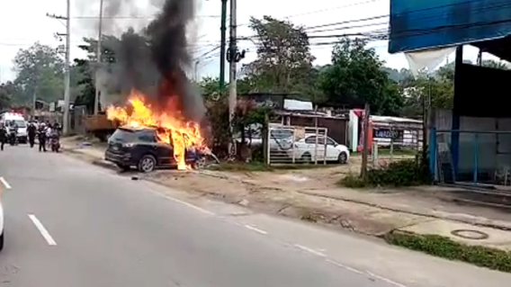 346344_BLU Radio. Incendio de camioneta en Girón / Foto: suministrada