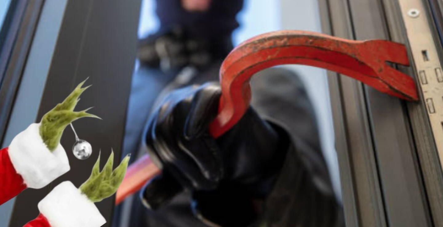 Delincuente entró a robar a una casa y se llevó hasta los regalos