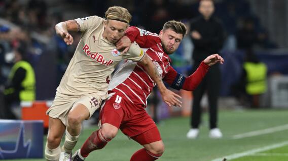 Acción de juego del partido entre Salzburgo y Stade Brestois, por la fecha 2 de la Champions League Acción de juego del partido entre Salzburgo y Stade Brestois, por la fecha 2 de la Champions League