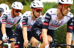 Vuelta a España 2025: pelea entre Juan ayuso y el UAE Emirates.