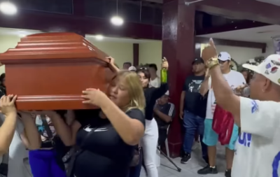 Le dieron el último adiós con 'La Combi Completa'