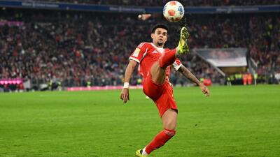 Luis Díaz marcó triplete con Bayern Múnich en la Bundesliga.