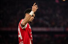 Luis Díaz marcó gol y asistencia con Bayern Múnich frente al Borussia Mönchengladbach.