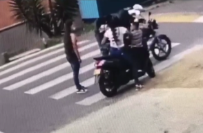 Sin importar la presencia de niños, ladrones hacen de las suyas en Medellín