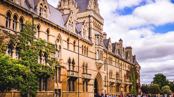 Universidad de Oxford en Inglaterra Universidad de Oxford en Inglaterra
