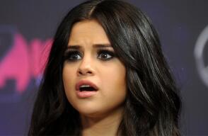 278509_selena1.jpg