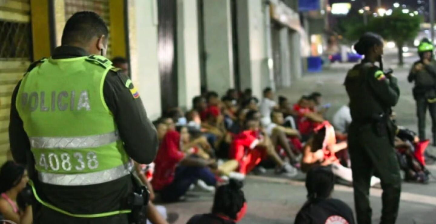Detienen a hinchas de América que atacaron a seguidor del Cali con machete