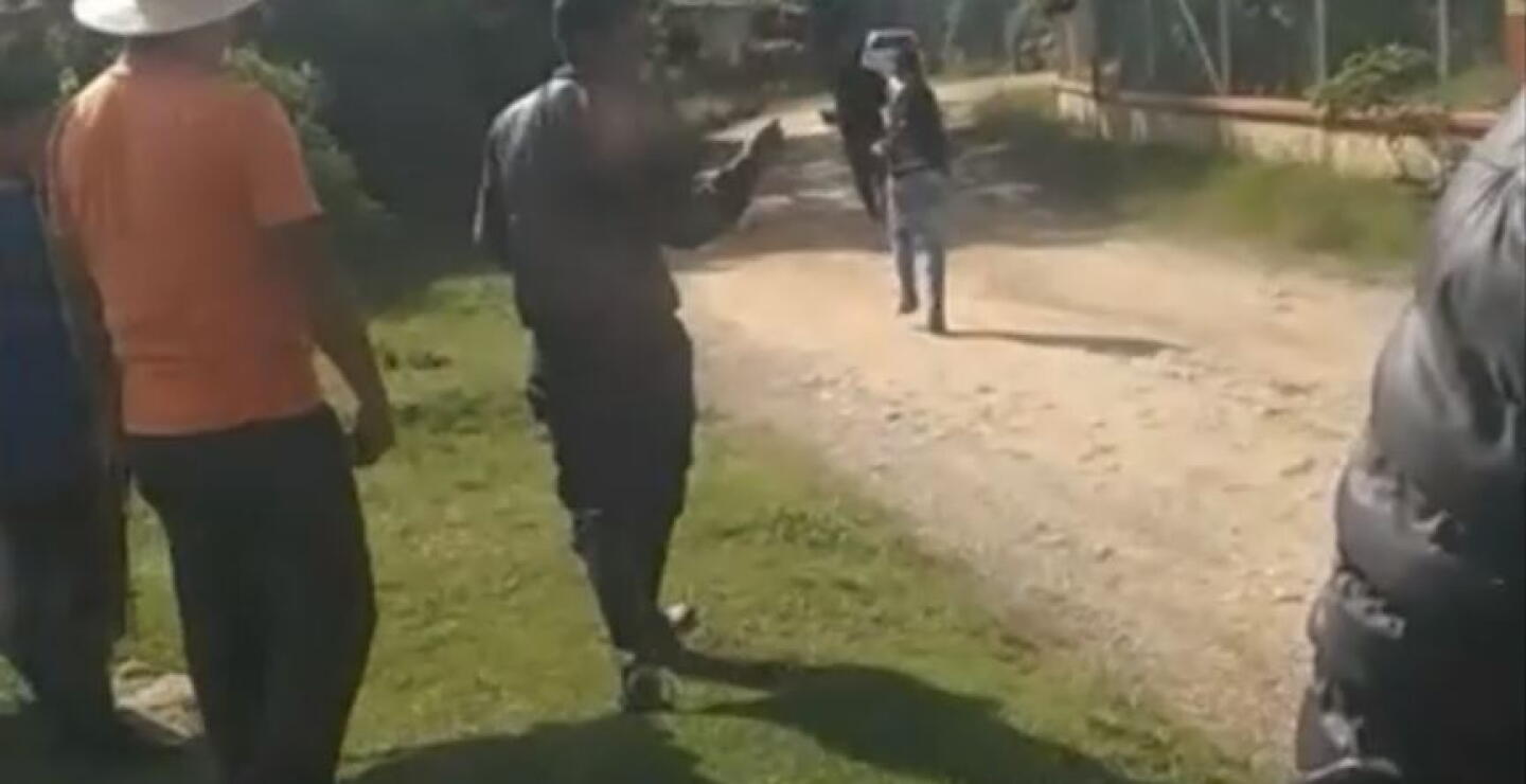 Disidencias y ELN se enfrentaron en Cauca: familias indígenas quedaron en medio del fuego