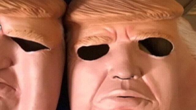 Capturan a dos hermanos que usaban máscaras de Donald Trump para robar en Italia