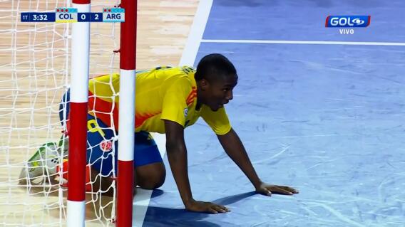 Manuel Maturana lamenta un acción fallida en la final del Campeonato Sudamericano de Futsal. Manuel Maturana lamenta un acción fallida en la final del Campeonato Sudamericano de Futsal.