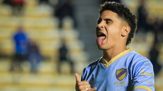 Daniel Cataño debutó con gol y asistencia en Bolívar en el fútbol boliviano. Daniel Cataño debutó con gol y asistencia en Bolívar en el fútbol boliviano.