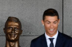 2903cr7.jpg