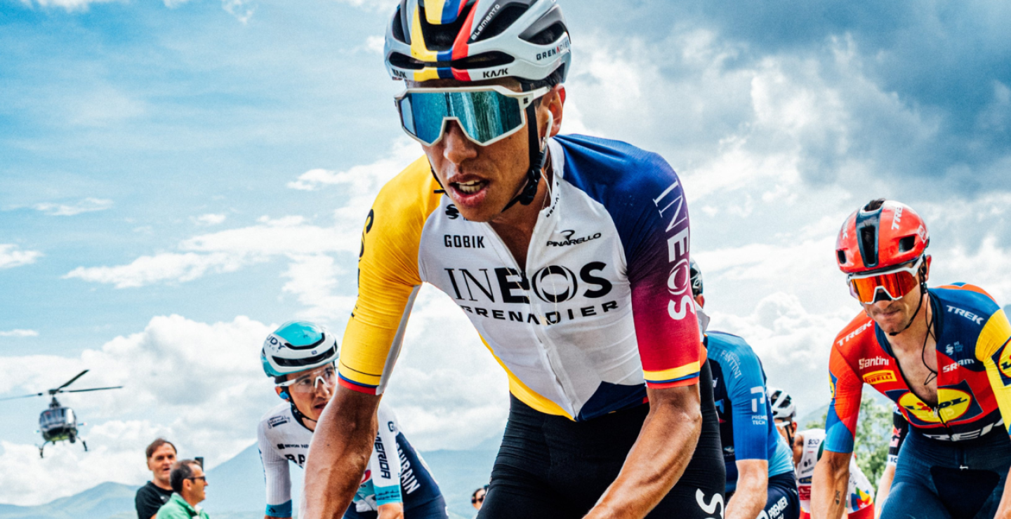 Egan Bernal, ciclista colombiano del INEOS Grenadiers, es uno de los favoritos a ganar el Giro de Italia 2025