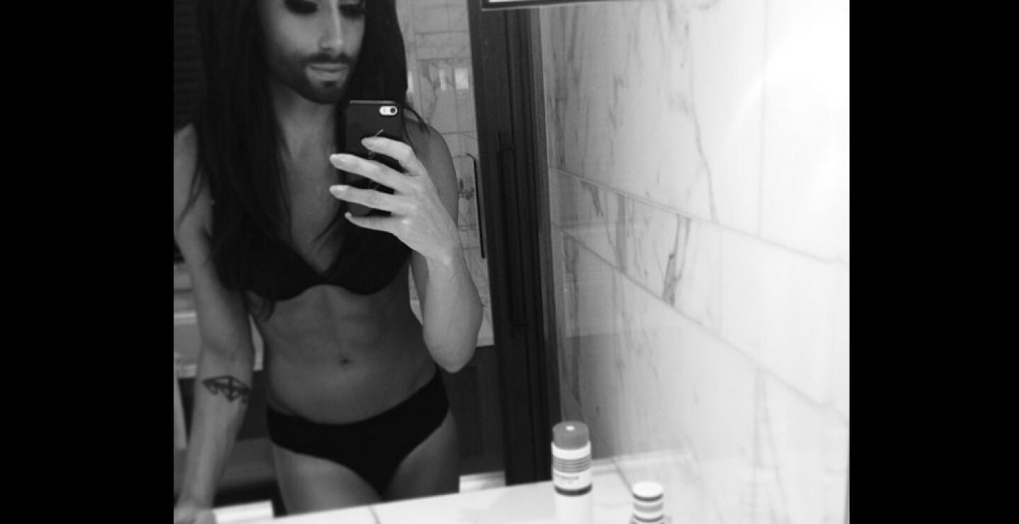 "El gran signo de apertura y no discriminación que ha mostrado el pueblo europeo con su apoyo a Conchita Wurst" en Eurovisión debe trasladarse a la sociedad europea, para que todo el mundo pueda "vivir y querer sin miedo", subrayó L